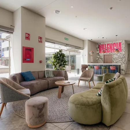 Livensa Living Studios Valencia Marina Real-3